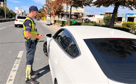 Shkelën rregullat e qarkullimit në Durrës arrestohen 20 shoferë dhe