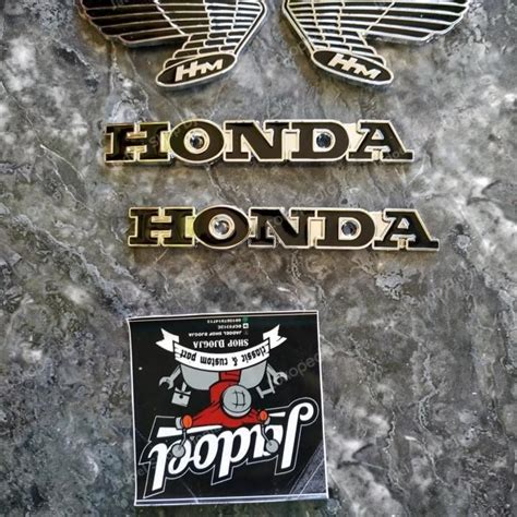 Jual Emblem Logo Stiker Tangki Motor Honda CB100 Gelatik Impor Hitam