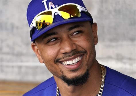 Mookie Betts Biography & Los Angeles Dodgers Career - Dodger Blue