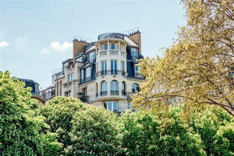 3 400 Quartier Chic Paris Photos Taleaux Et Images Libre De Droits