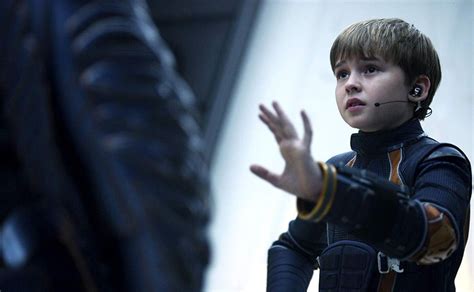 Lost In Space Es Renovada Por Una Tercera Y última Temporada Spoiler