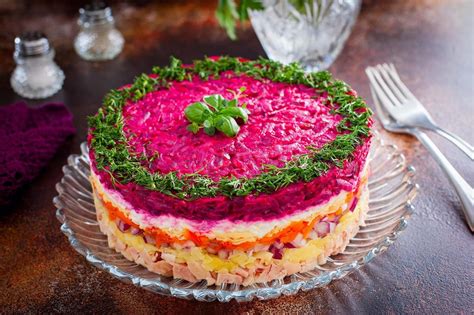 Салаты из копченой курицы со свеклой - 6 рецептов - 1000.menu