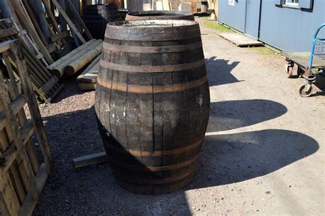 Whisky Barrel Planter Giant Glasgow Wood