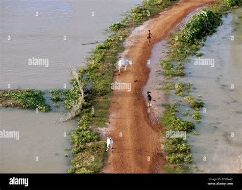 Indian Air Force In Kolkata Hi Res Stock Photography And Images Alamy