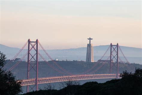 Th April Bridge Ponte De Abril Golden Gate Look Alike Bridge In