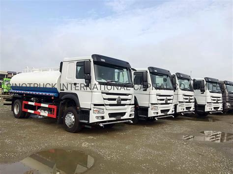 Howo X Water Sprinkler Water Sprinkler Truck Truck China Water