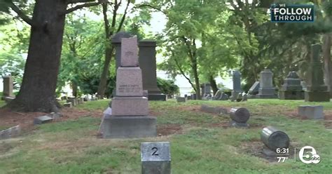 Neo Sisters Help Revitalize Overgrown Old Brooklyn Cemetery To Sacred