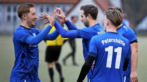 Tuspo Petersh Tte Siegt Beim Heimspiel In Bad Grund