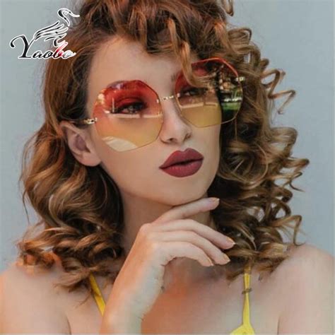 Retro Ultralight Integrated Lens Women Square Sunglasses Pilot Fashion