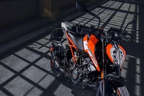 Ktm Duke M U Naked Bike Thi T K P Ng C M Nh M Gi