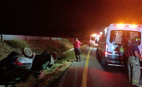 Tras Volcadura En El Carrizo Ahome Hay Dos Lesionados