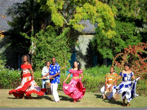 Danses Traditionnelles Culture De La Réunion Blog Rentacar Réunion