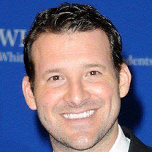 Tony Romo - Age, Family, Bio | Famous Birthdays