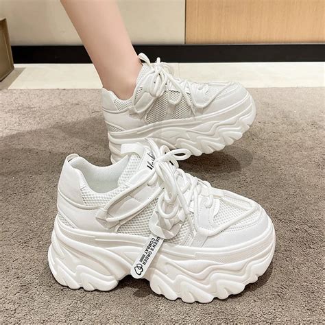 Sneakers Chunky Fashion Baru 2021 Sneakers Wanita Platform