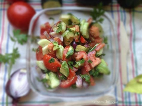 Ensalada De Pepino Aguacate Y Tomate