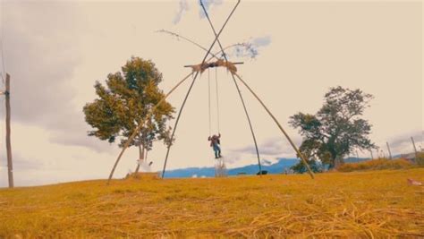 Tradition Of Playing Swing Dashain Ping In Nepal | 10 Photos