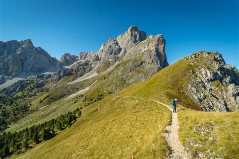 Alta Via 2 Dolomites Hut To Hut Hiking Travelingmel