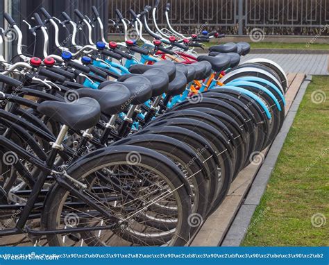 Bicicletas De Alquiler Foto De Archivo Imagen De Lugar