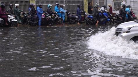 Jalan Kopo Citarip Kota Bandung Terendam Banjir Tribunjabar Id