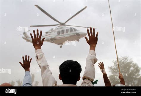 Nawaz Sharif Campaign Hi Res Stock Photography And Images Alamy