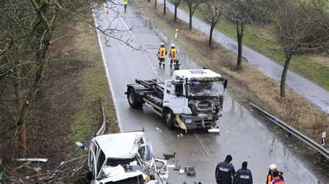 Fotos Schifferstadt Schwerer Unfall Mit Einem Toten Und Drei