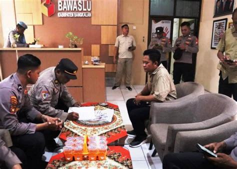 Tim Gabungan Omb Polres Bangkalan Pantau Kpu Dan Bawaslu