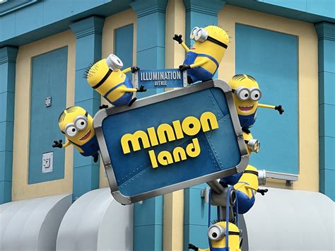 Minion Land signage arrives at Universal Studios Florida | Inside Universal