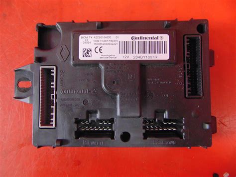 RENAULT CLIO IV MODUŁ STEROWNIK BCM T4 284B11867R 284B11867R CLIO IV