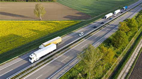 Schwaches Jahresende Im Stra Eng Terverkehr Dvz