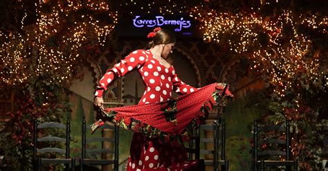 Madrid: Live Flamenco Show with Food and Drinks Options | GetYourGuide