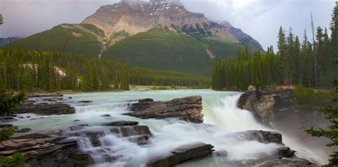 The 15 Most Beautiful Waterfalls in Canada - 2024 Guide