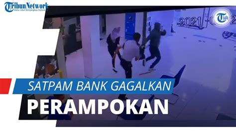 VIRAL Video Satpam Bank Mandiri Di Samarinda Gagalkan Aksi Perampok