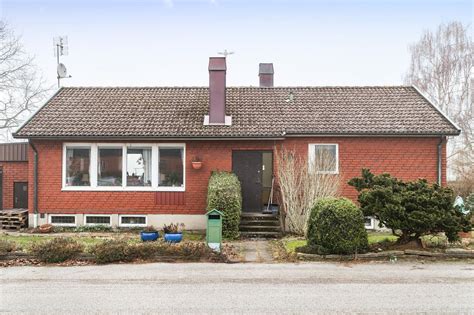 Villa till salu på Idrottsgatan 6 Skåne Eslöv Booli