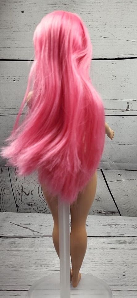 Mattel Barbie Princess Adventure Daisy Doll Curvy Body Pink Hair Nude
