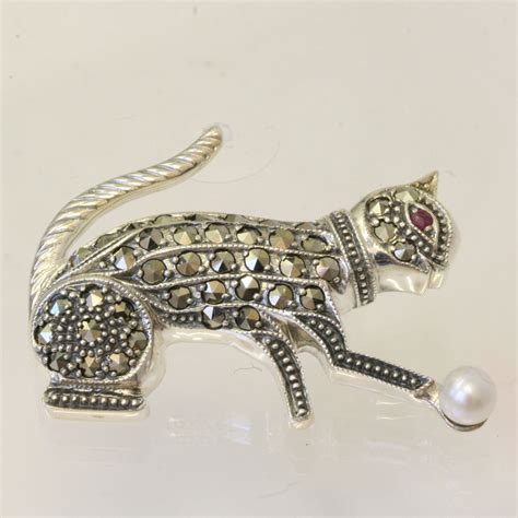 Buy Playful Cat Brooch Sold Items Sold Jewellery Sydney Kalmarantiques