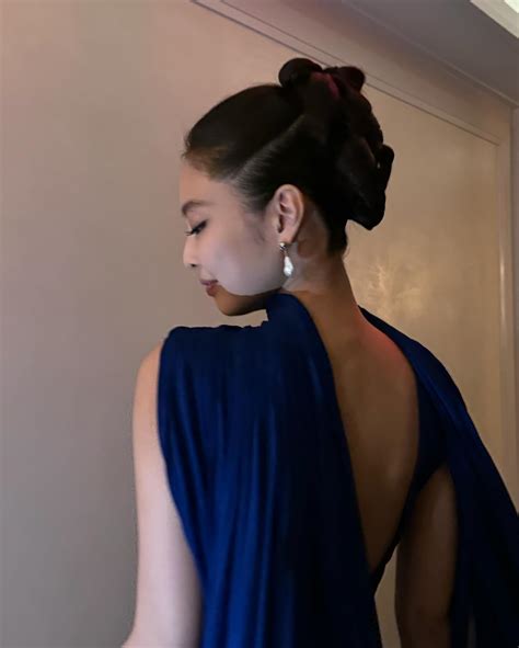 Jennie Kim Instagram Met Gala 💙 A Custom Look By Pietermulier