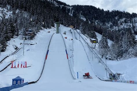 Skoki narciarskie FC Pań w Kanderstegu Seria próbna dla Scharfenberg