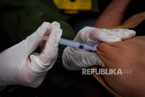 Stok Vaksin Covid 19 Di Gudang Dinkes Garut Kosong Republika Online