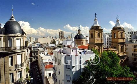 San Telmo El Más Histórico Barrio Porteño Atrae Turistas De Verano Con