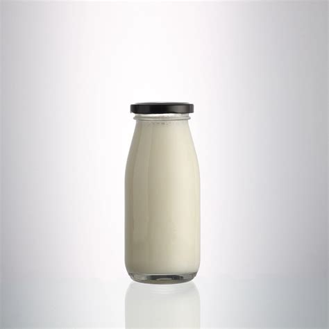 Custom Classic Empty Clear 250ml Glass Milk Bottles Wholesale For Coffee Drinks With Lid High