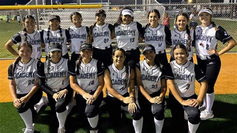 Santa Gertrudis Academy Softball Advances To The Elite Eight