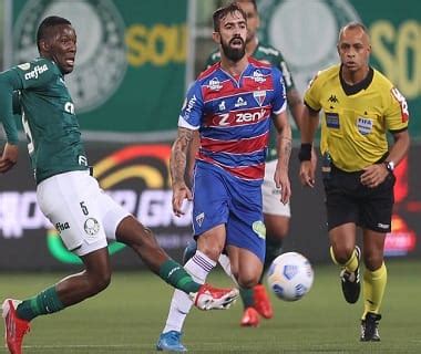 Palmeiras leva gol nos acréscimos perde para o Fortaleza e vê