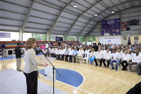 Vicepresidenta Raquel Peña entrega politécnico y obras deportivas en