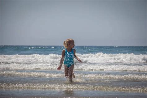 Little girl at beach Stock Photos, Royalty Free Little girl at beach ...