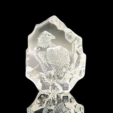 Maleras Mats Jonasson Crystal Eagle Paperweight Signed Sold At Auction