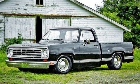 1975 Dodge D100 Adventurer Sport Dodge Trucks Classic Pickup Trucks