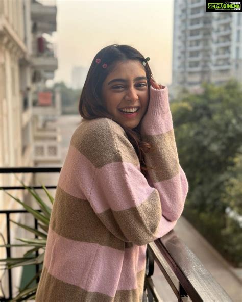 Niti Taylor Instagram Chhota Bacha Jan Ke Na Koi Aankh Dikha Na Rey