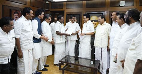 Tamil Nadu Dmk Finalises Seat Sharing With Congress