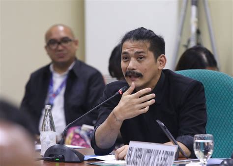 Padilla Backs Efforts To Revitalize Ph Film Tourism Seeks Dot S Support