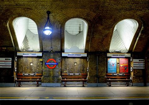 Baker Street Station London Underground Train London Underground